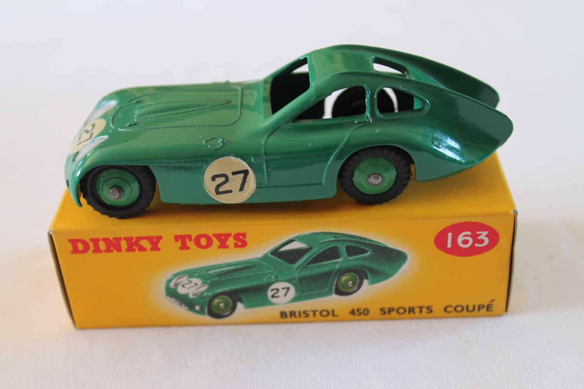 DINKY TOYS NR. 163 BRISTOL 450 SPORTKUPÉ. Leksaker - Modellbilar