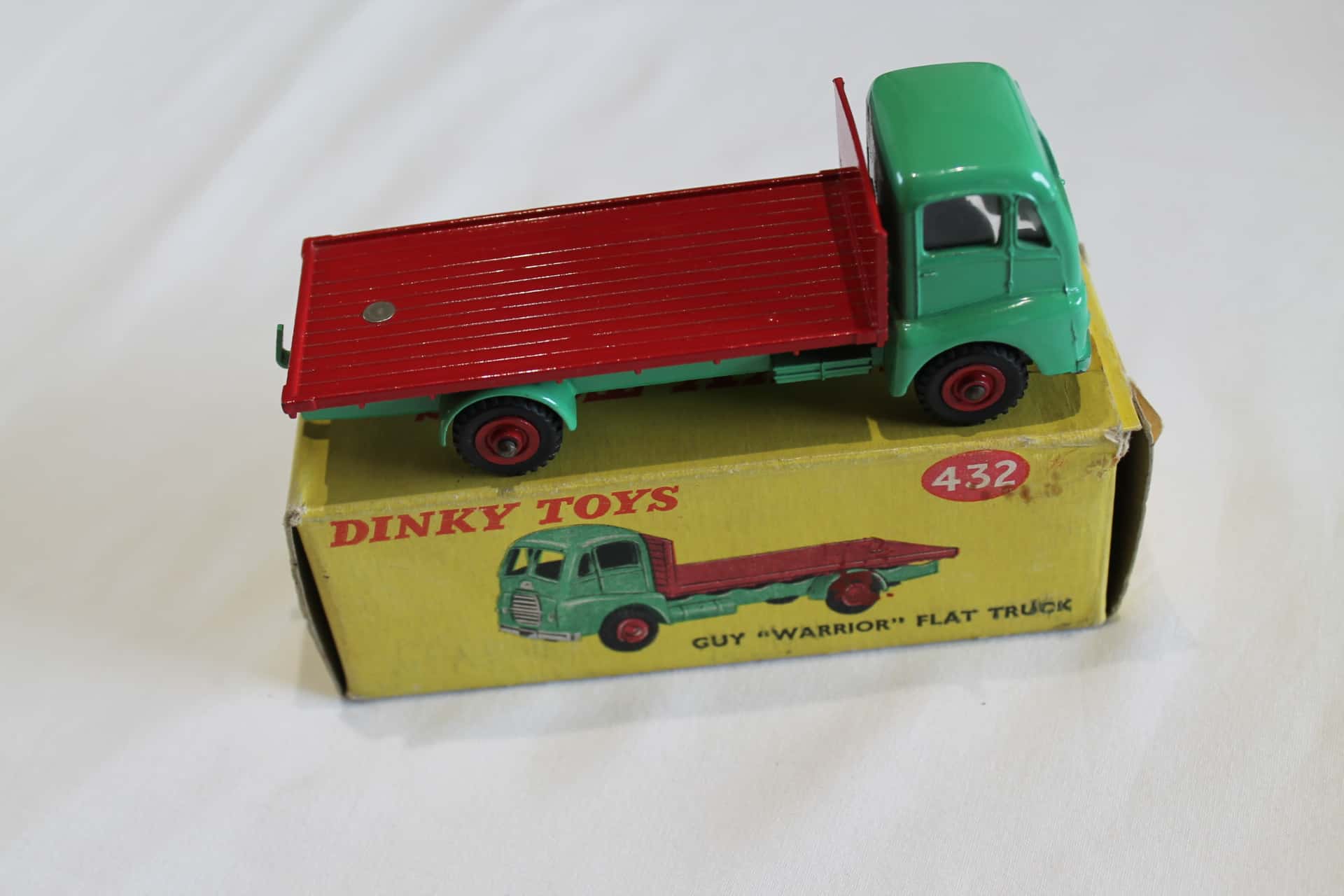 Dinky Toys 432 Original Guy Warrior Flat Truck Diecast