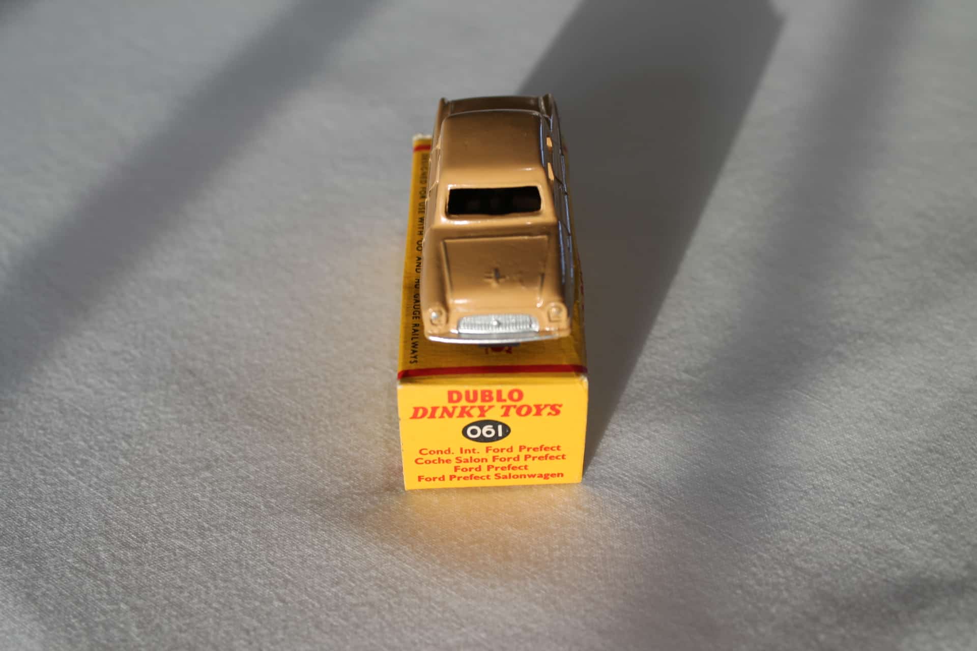 Dinky Toys 061 - Ford Prefect - Boîte D'origine - Occasion