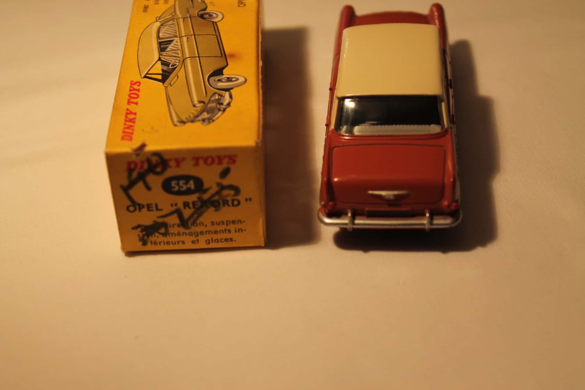 Dinky Toys Opel Rekord N°554 Miniature 1/43 Avec Boîte D'origine, Excellent état