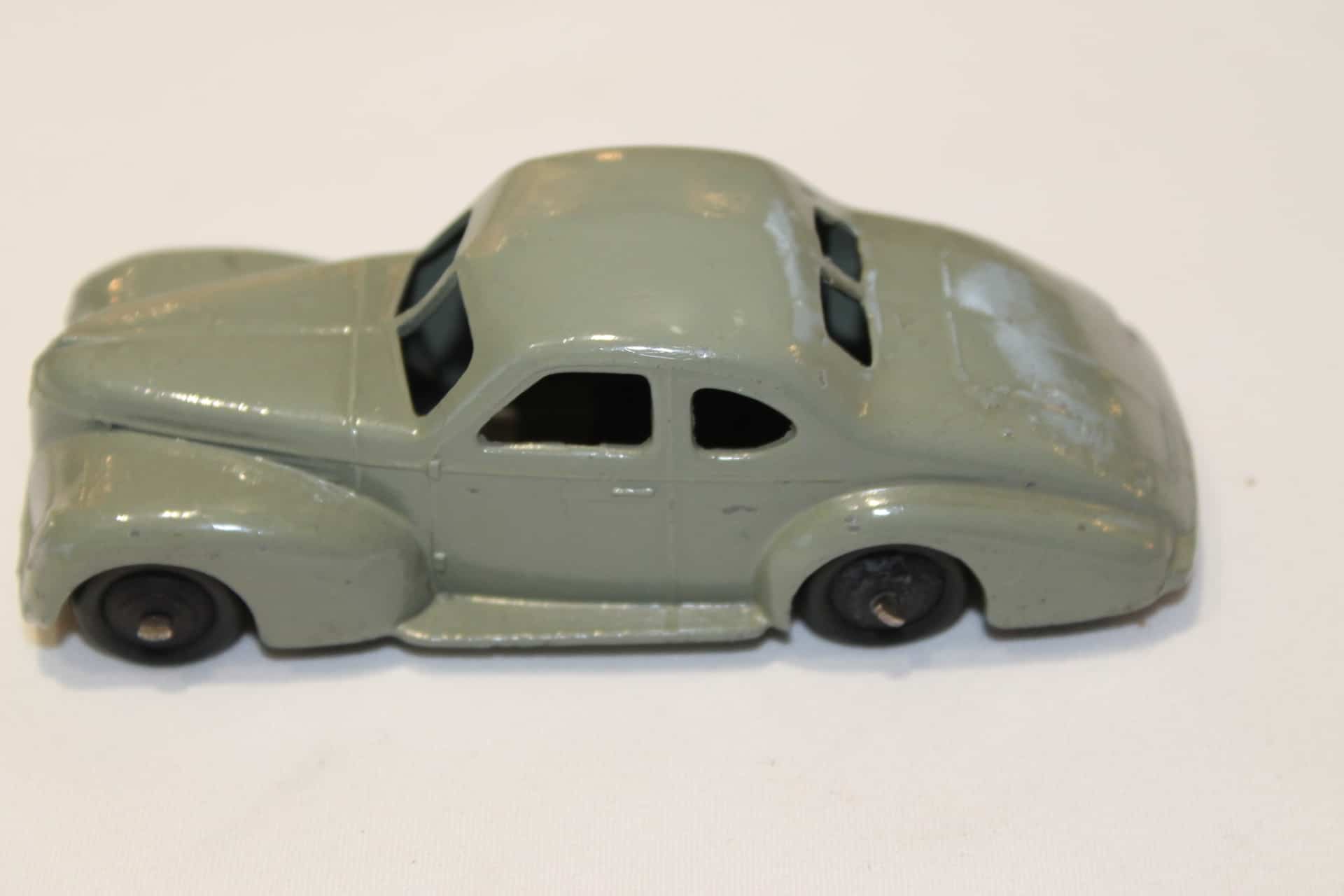 STUDEBAKER COMMANDER, DINKY Toys France n° 24Y, version