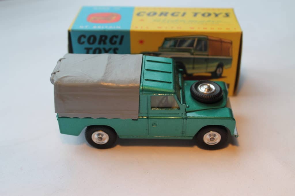 Corgi Toys 438 Land Rover 109 WB - Diecast