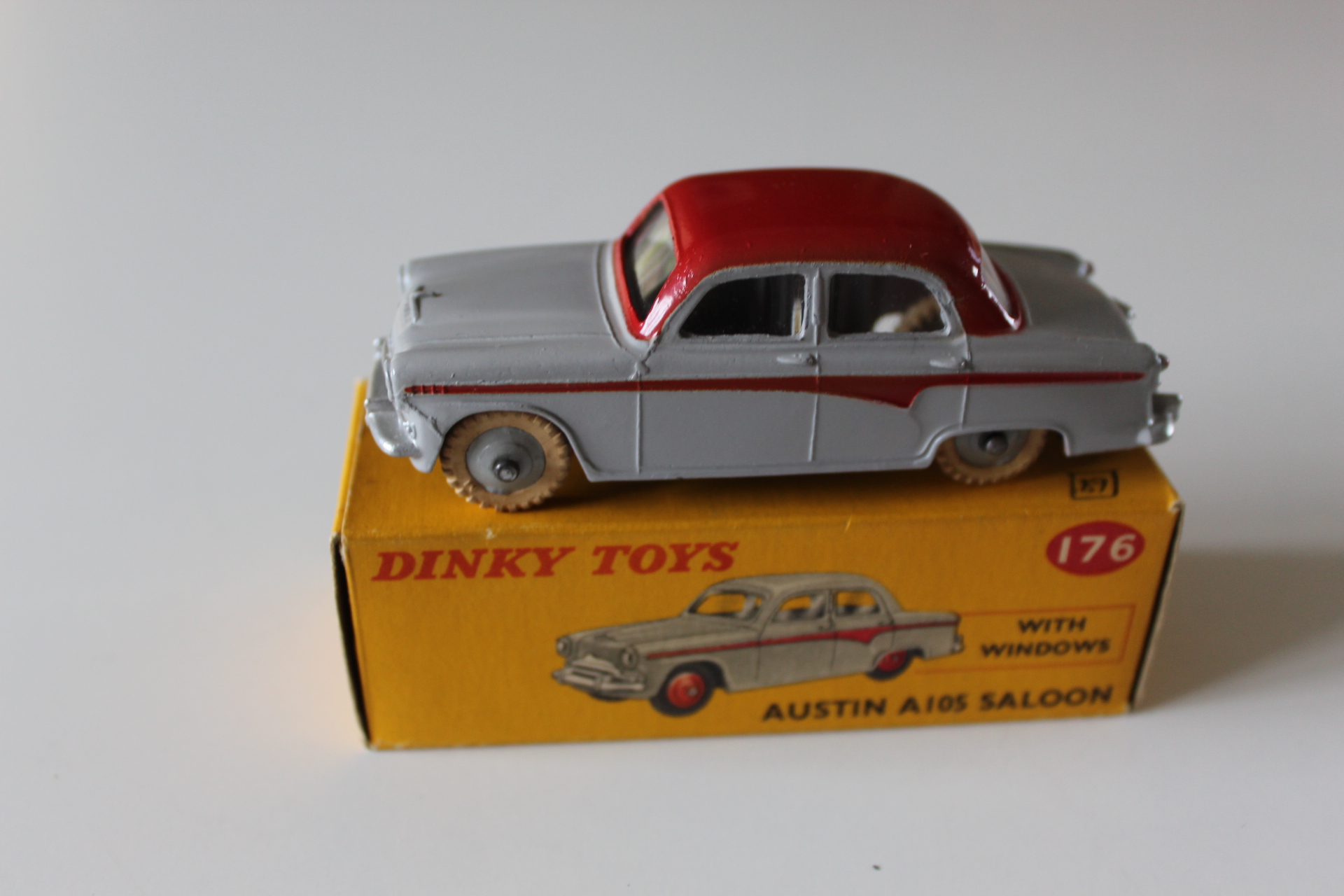 austin a105 dinky toys 176