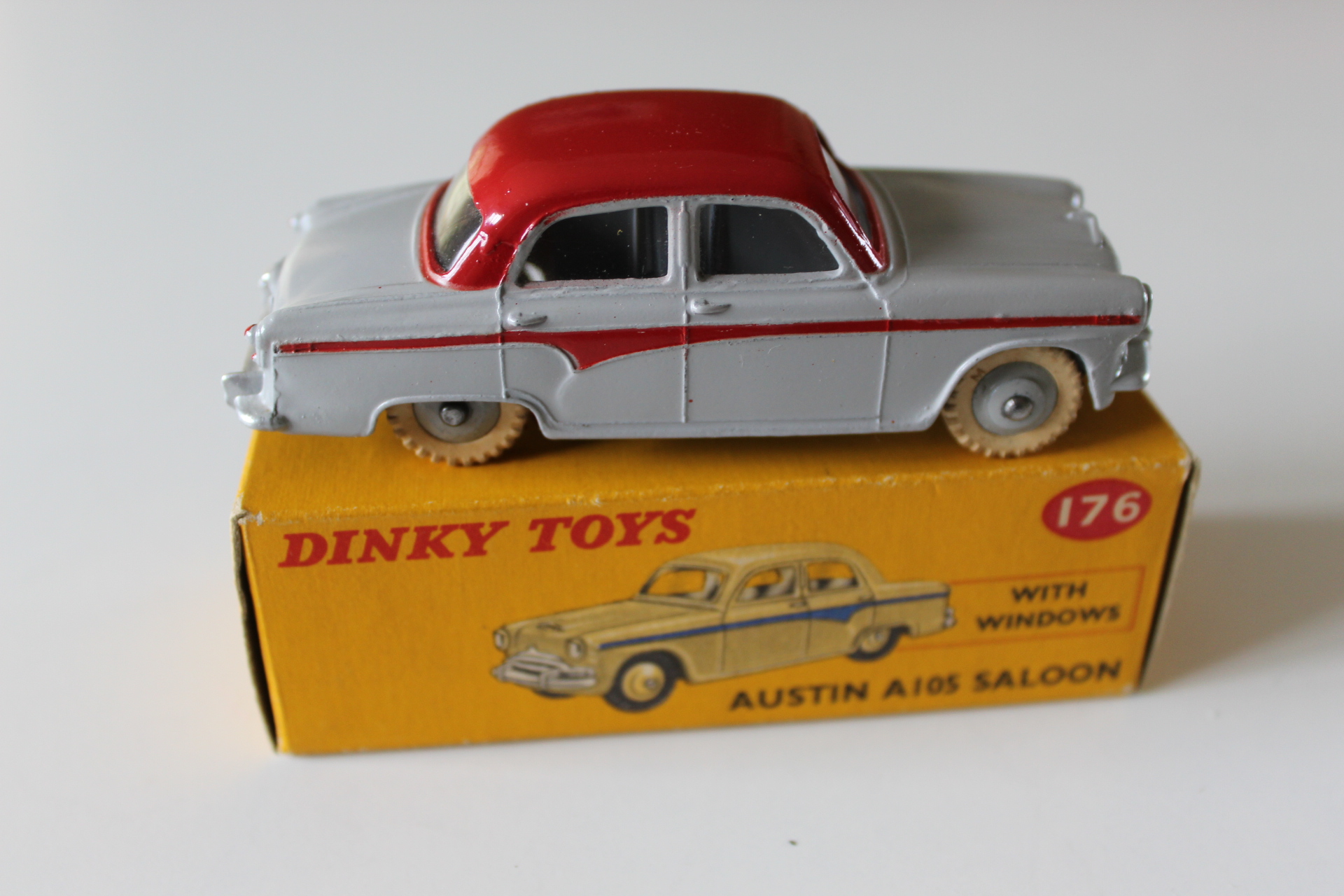 austin a 105 dinky toys 176 side
