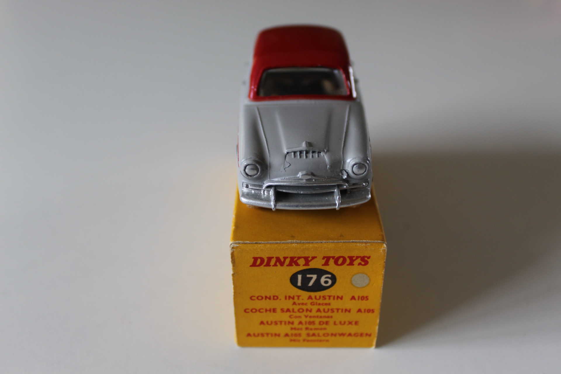 austin a 105 dinky toys 176 front