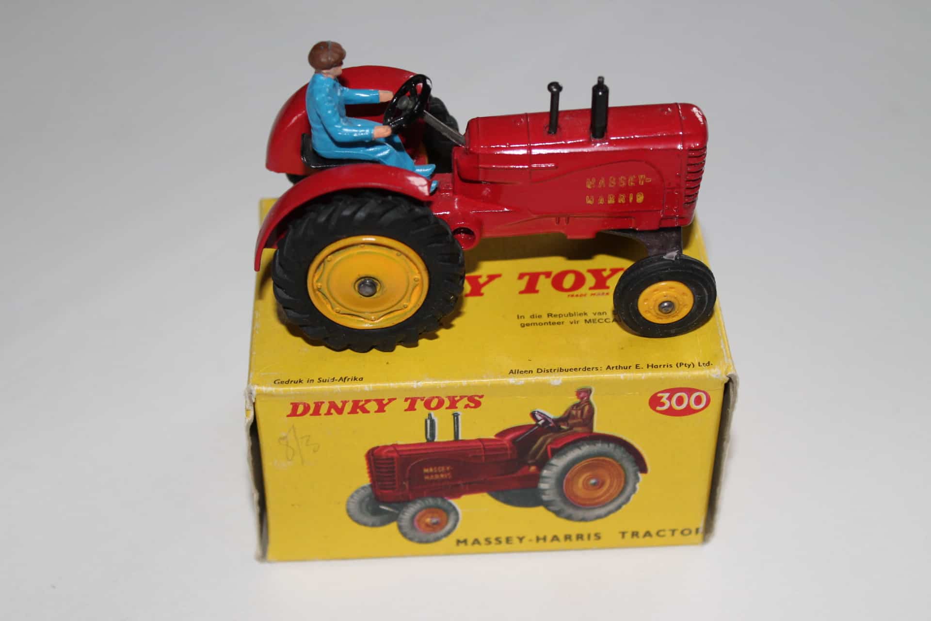 Dinky Toys 300 South African Harris Tractor Diecast
