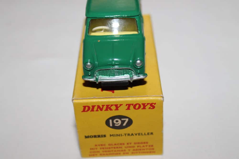 Dinky Toys 197 Morris Mini Traveller-front