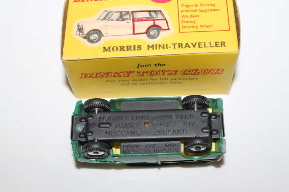 Dinky Toys 197 Morris Mini Traveller-base