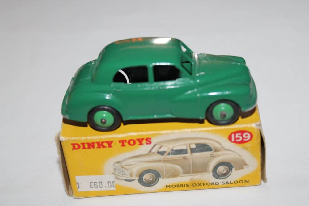 Dinky Toys 159 Green Morris Oxford-side