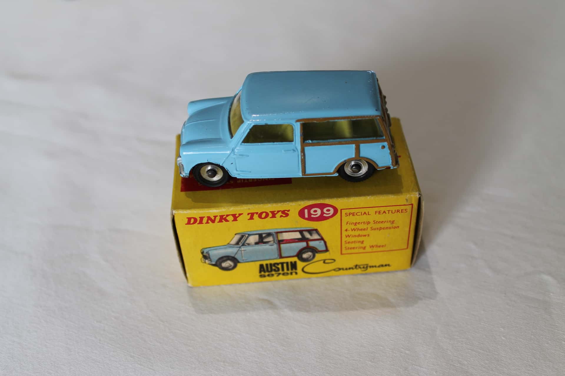 Dinky Toys GB N°199 Austin Seven Countryman 1/43 – Bleu, Jamais Joué En Boîte