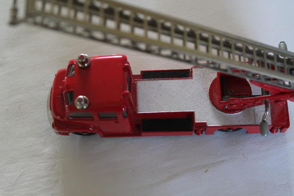 Dinky Toys 956 Turntable Fire Escape - Diecast