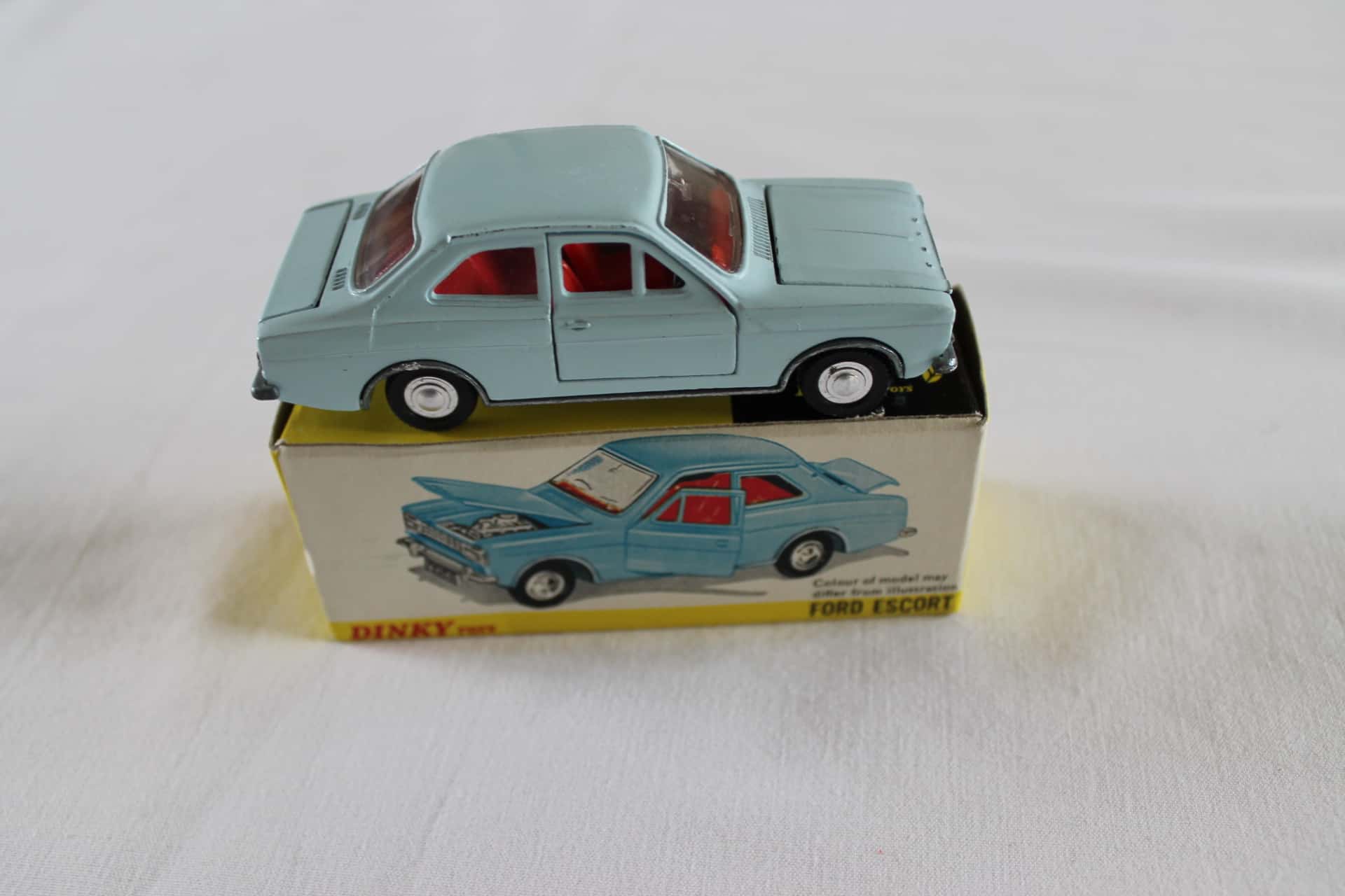 Boîte Vide DINKY TOYS N°168 – Ford Escort – Collection – État Correct Avec Usures Du Temps