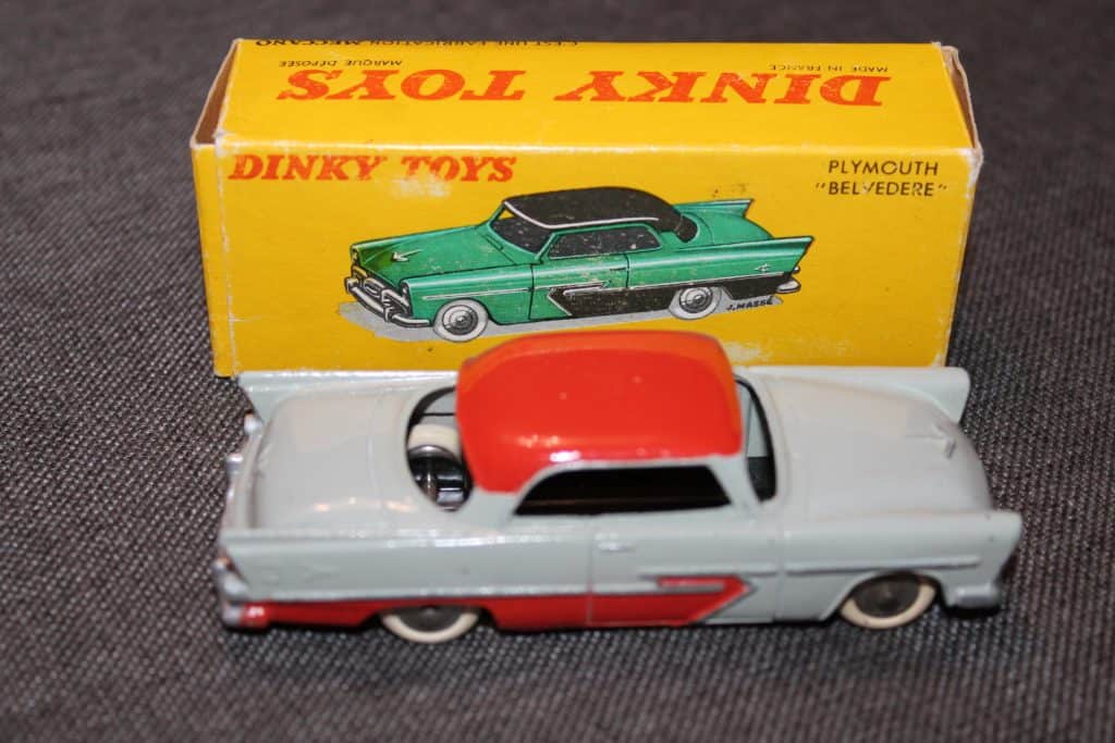 DINKY TOYS ANCIEN VOITURE PLYMOUTH BELVEDERE HAVANE référence 24 D RARE