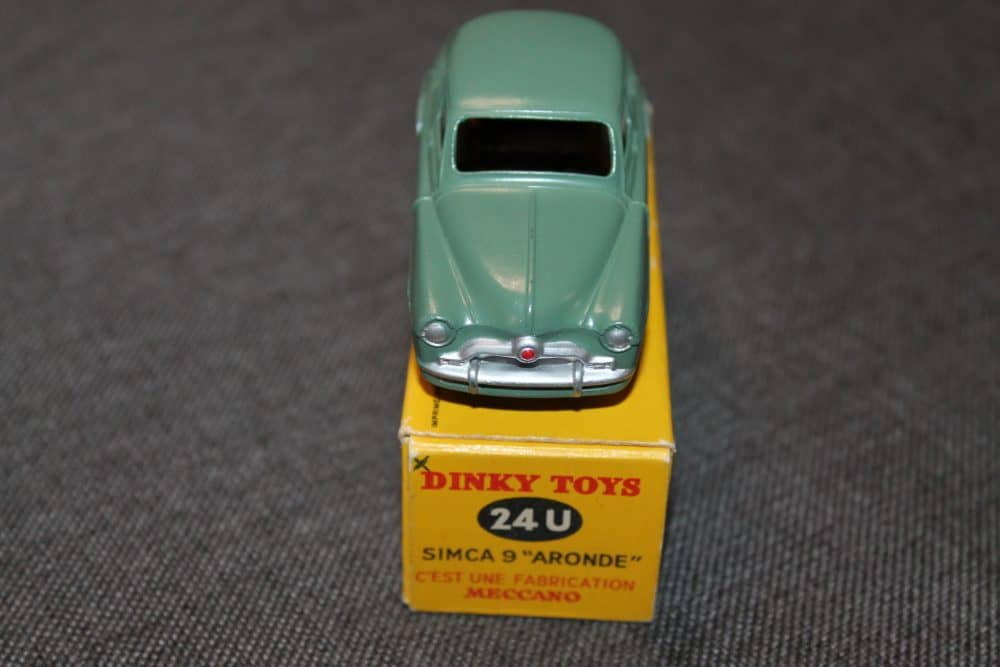 simca-9-aronde-green-french-dinky-toys-24u-front