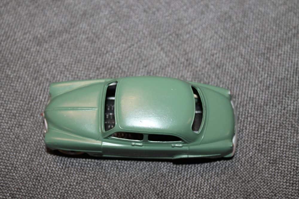 simca-9-aronde-green-french-dinky-toys-24u-top