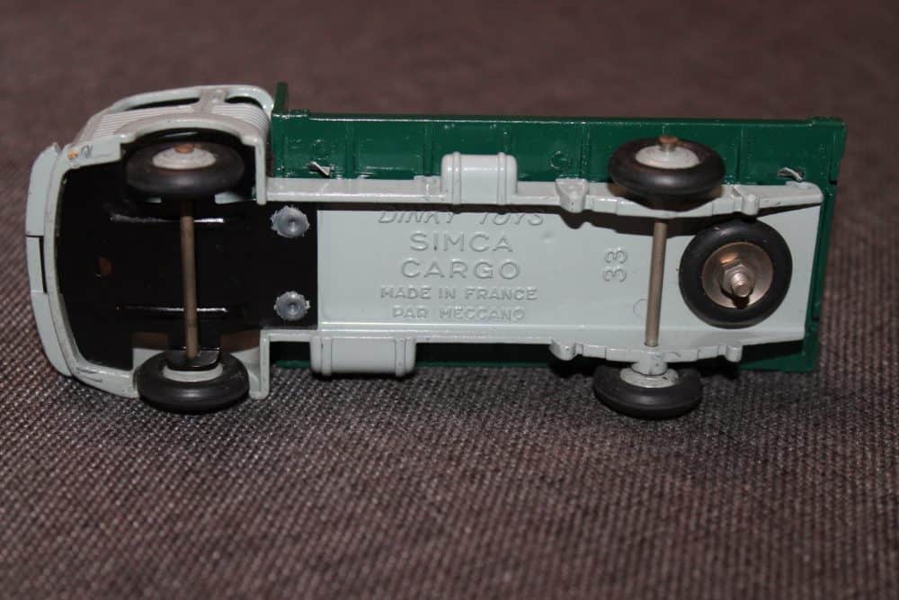 simca-mirror-truck-grey-and-green-french-dinky-toys-33c-base