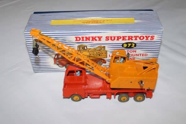 Lot 99 - A DINKY 972 20-ton lorry mounted crane