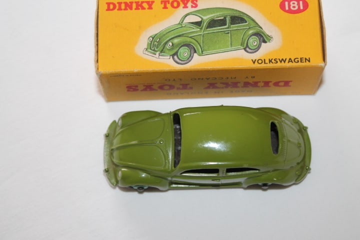 Dinky Toys 181 VW Beetle-top