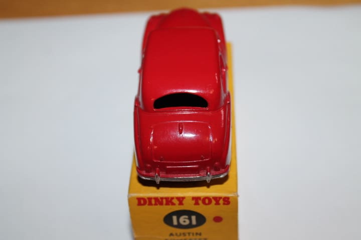 Dinky Toys 161 Austin Somerset-back