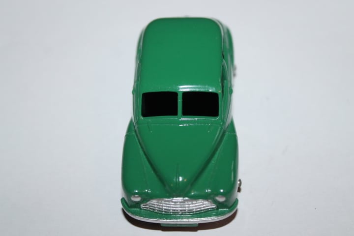 Dinky Toys 040g/159 Morris Oxford-front