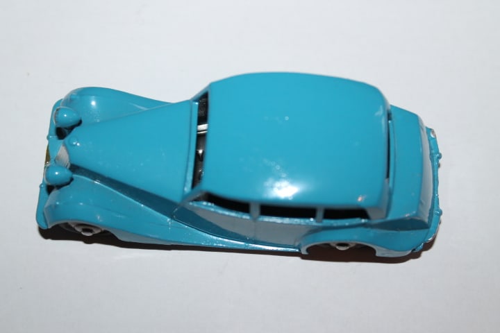 Dinky Toys 040b Triumph 1800-top