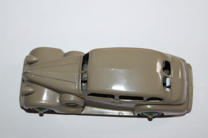 Dinky Toys 39d Buick-top