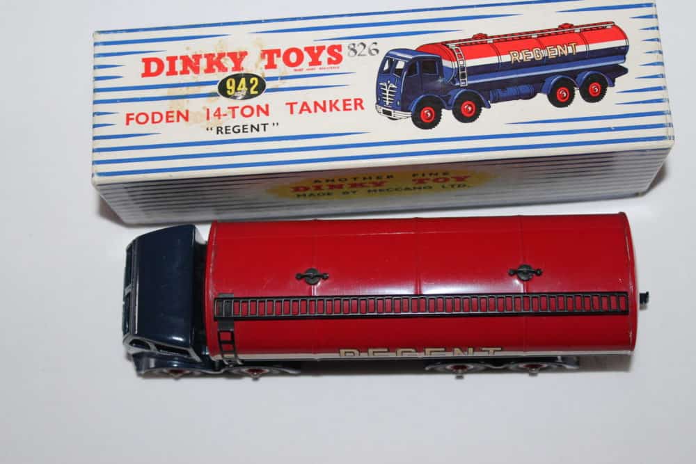 Dinky Toys 942 Foden Regent Tanker-top