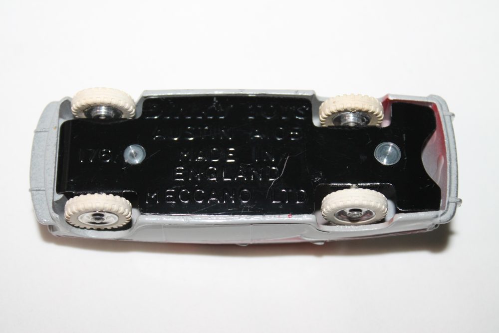 austin a105 dinky toys 176 base