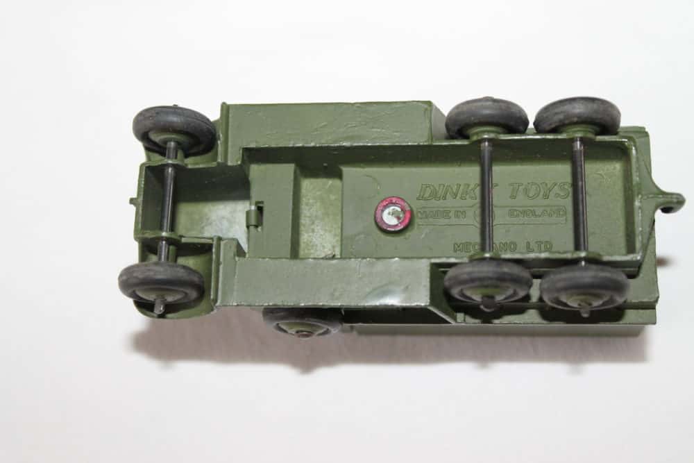 Dinky Toys 620 Military 6 Wheel Covered Wagon-base