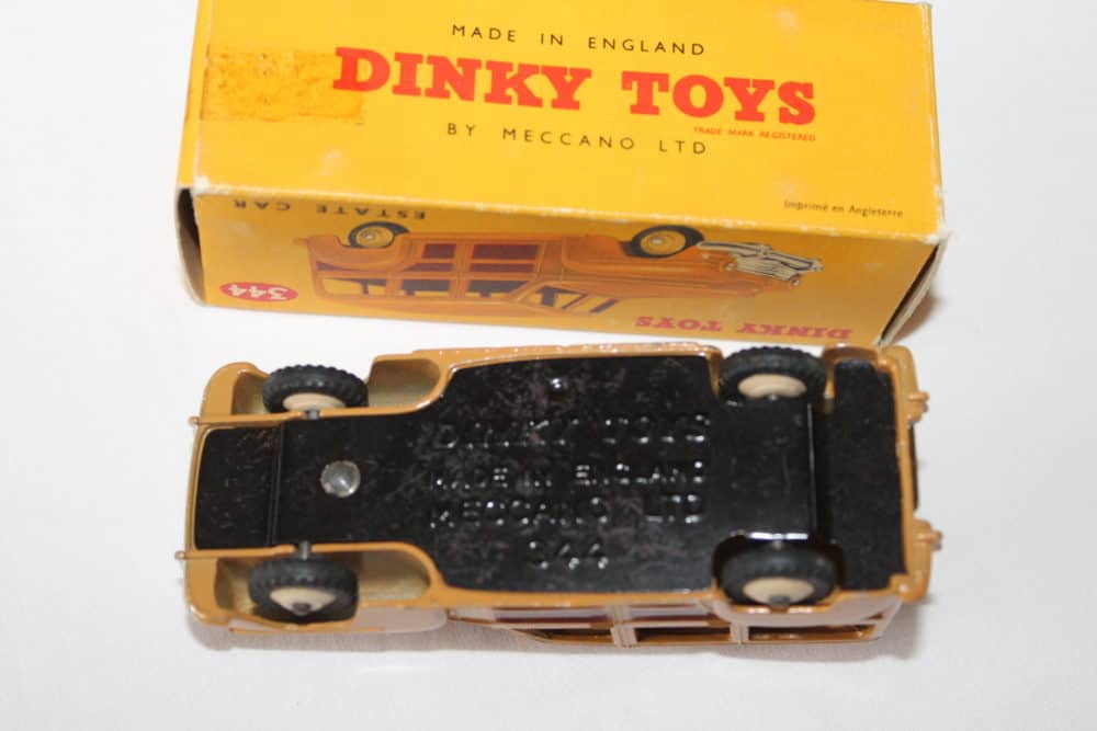 Dinky Toys 344 Estate Car-base