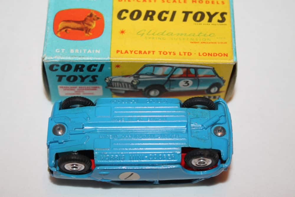 Corgi Toys 227 Morris Mini Cooper Competition model-base
