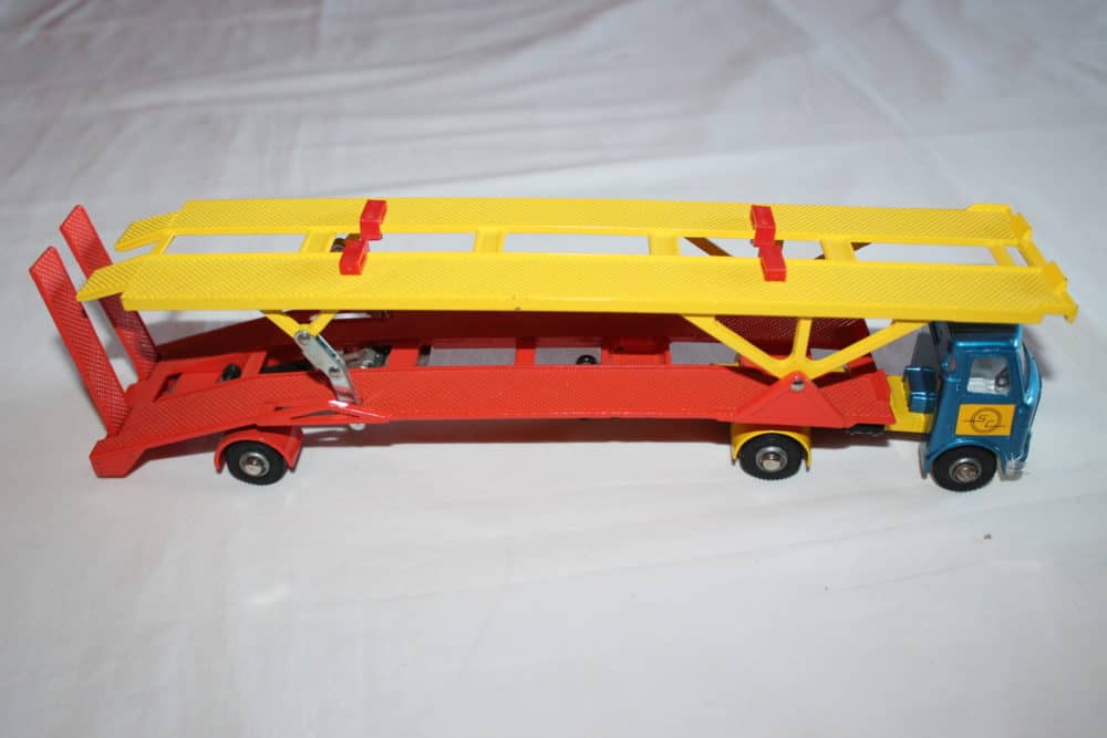 Dinky Toys 974 A.E.C. Hoyner Car Transporter-rightside