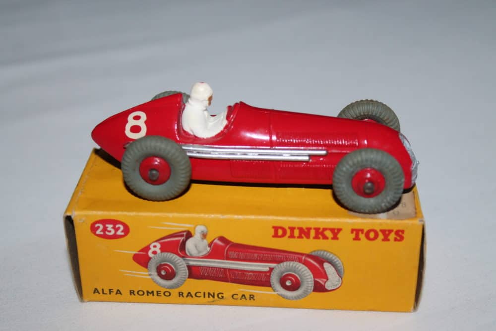 Dinky Toys 232 Alfa Romeo-side