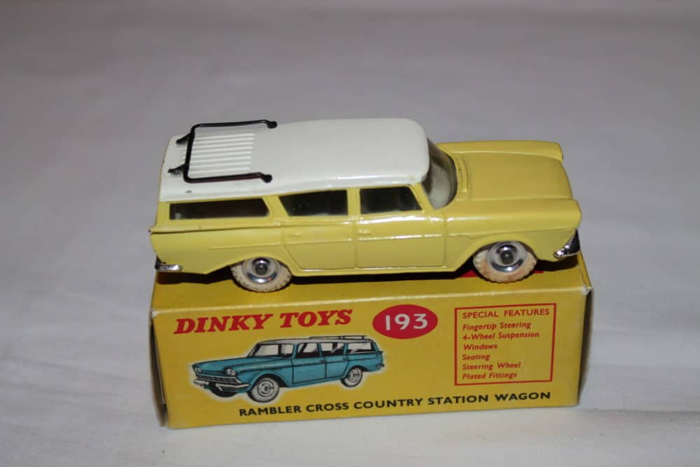Dinky Toys 193 Rambler Cross Country Station Wagon-side