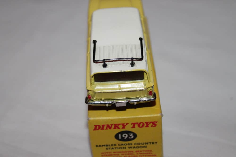 Dinky Toys 193 Rambler Cross Country Station Wagon-back