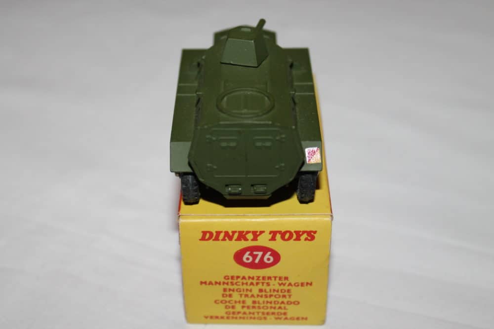 Dinky Toys 676 Armoured Personnel Carrier-back