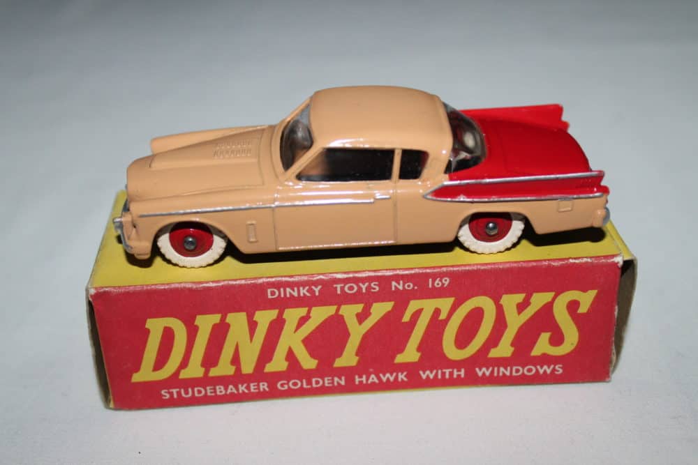 Dinky Toys 169 Studebaker Golden Hawk