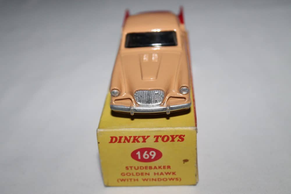 Dinky Toys 169 Studebaker Golden Hawk-front