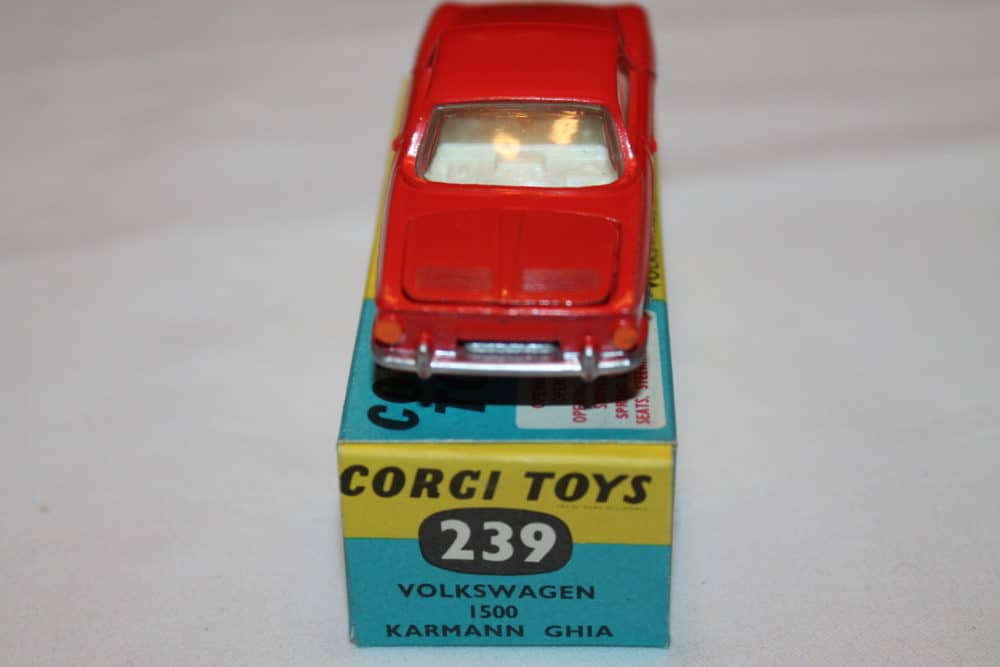 Corgi Toys 239 Volkswagen 1500 Kharmann Ghia-back