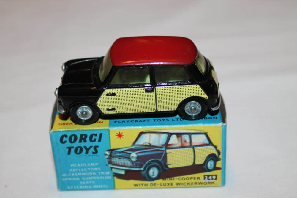 Corgi Toys 249 Mini-Cooper Wickerwork