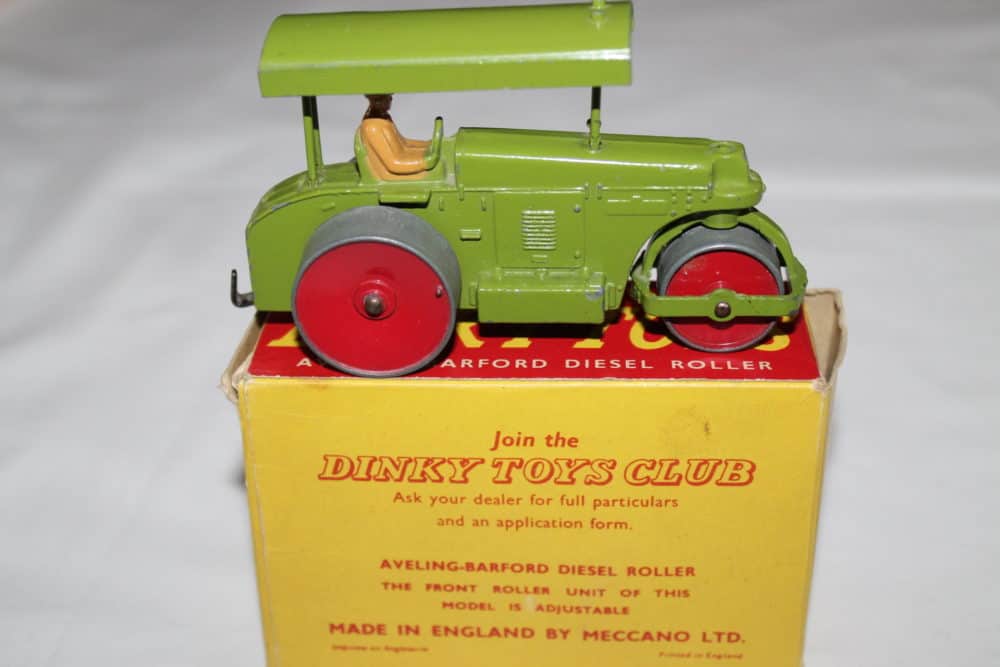 Dinky Toys 251 Aveling Barford Roller-side