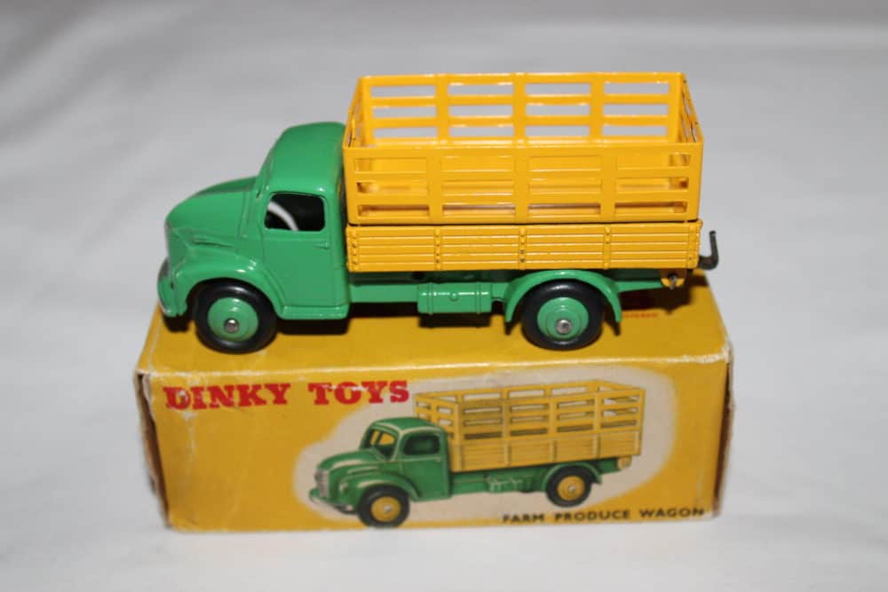Dinky Toys 030N/343 Farm Produce Wagon