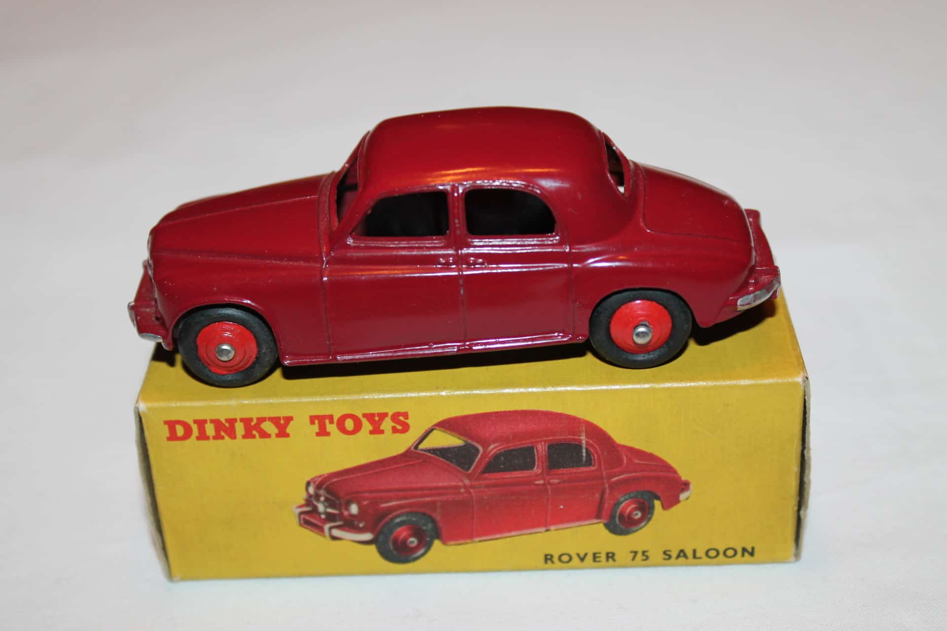 Dinky Toys 140B/156 Rover 75 Saloon - Diecast