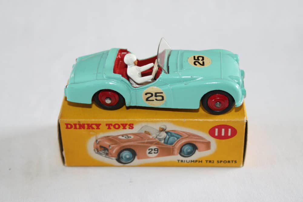 Dinky Toys 111 Triumph T.R.2.-side