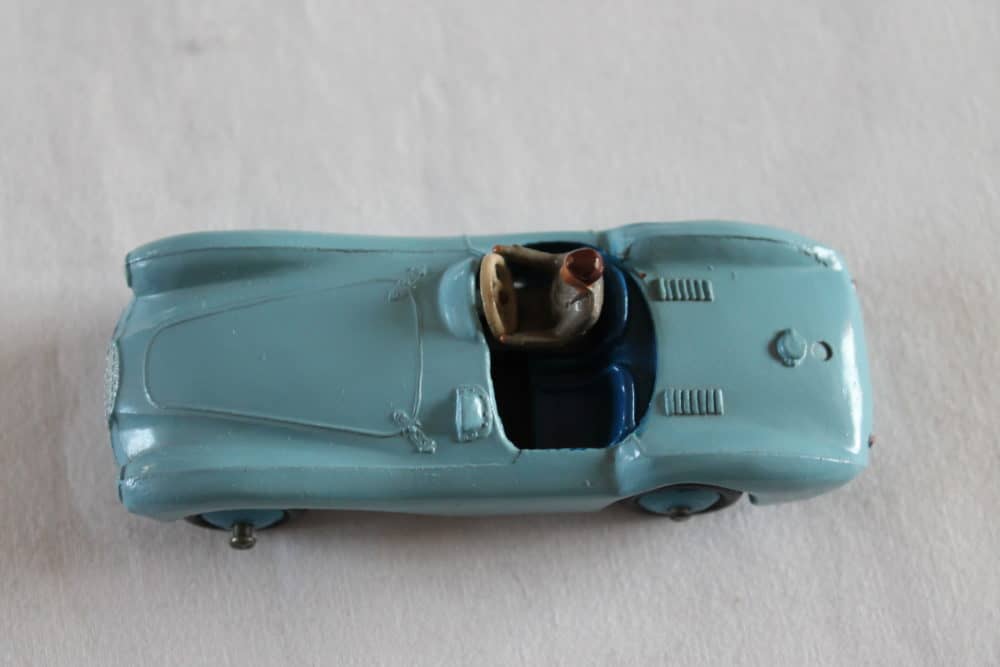 Dinky Toys 104 Aston Martin DB3S-top
