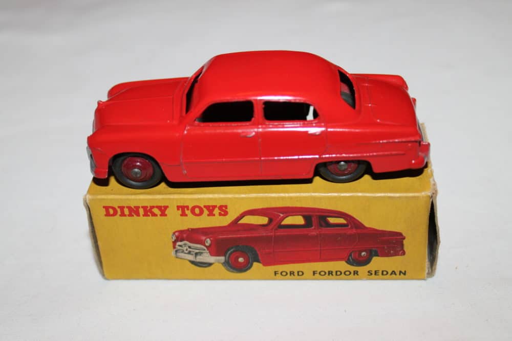Dinky Toys 170 Ford Forder