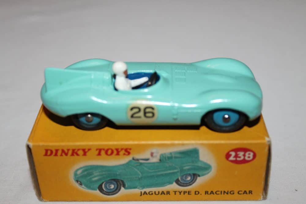 Dinky Toys 238 'D' Type Jaguar-side