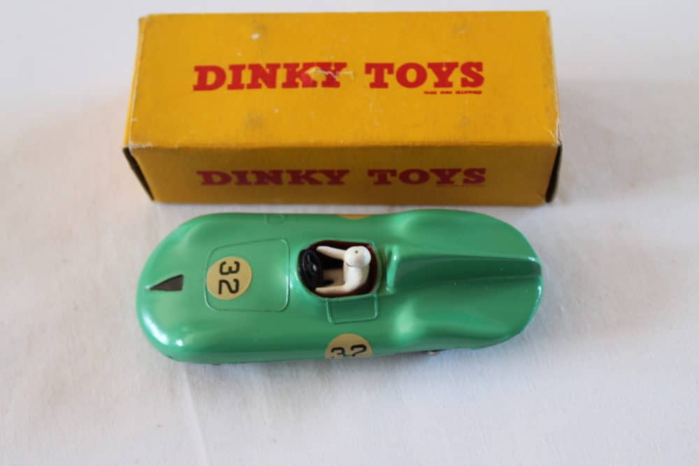 Dinky Toys 236 Connaught Racing Car-top