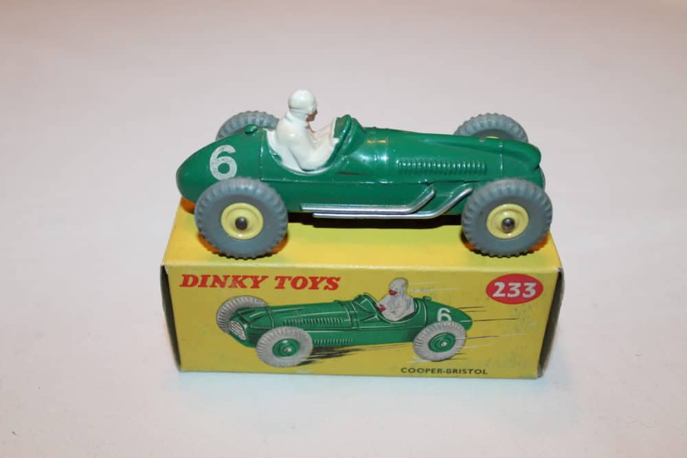 Dinky Toys 233 Cooper Bristol-side
