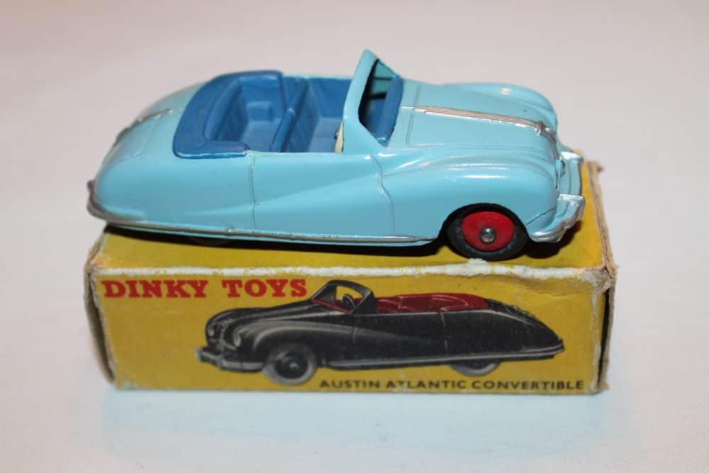 Dinky Toys 140A/106 Austin Atlantic-side